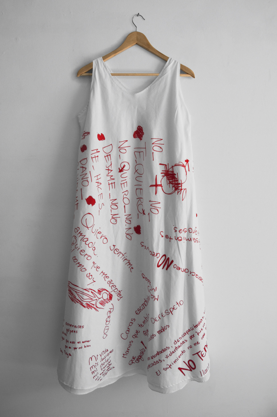 Vestidos-Relatos/ Report-Dresses – 2007 Vestidos-Relatos/ Report-Dresses – 2007