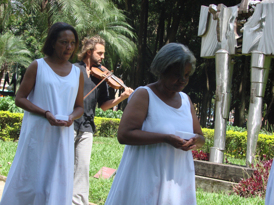 Diluídas em Água/ Diluted in Water – São Paulo – 2011 Diluídas em Água/ Diluted in Water – São Paulo – 2011