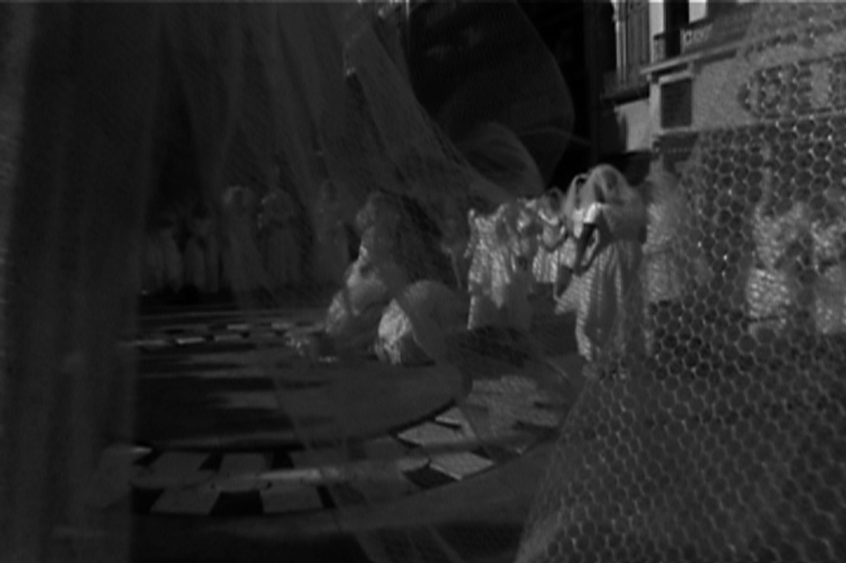 Mosaico Branco por 60 Mulheres/ White Mosaic by 60 Women – 2001 Mosaico Branco por 60 Mulheres/ White Mosaic by 60 Women – 2001