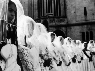 Mosaico Branco por 60 Mulheres/ White Mosaic by 60 Women – 2001